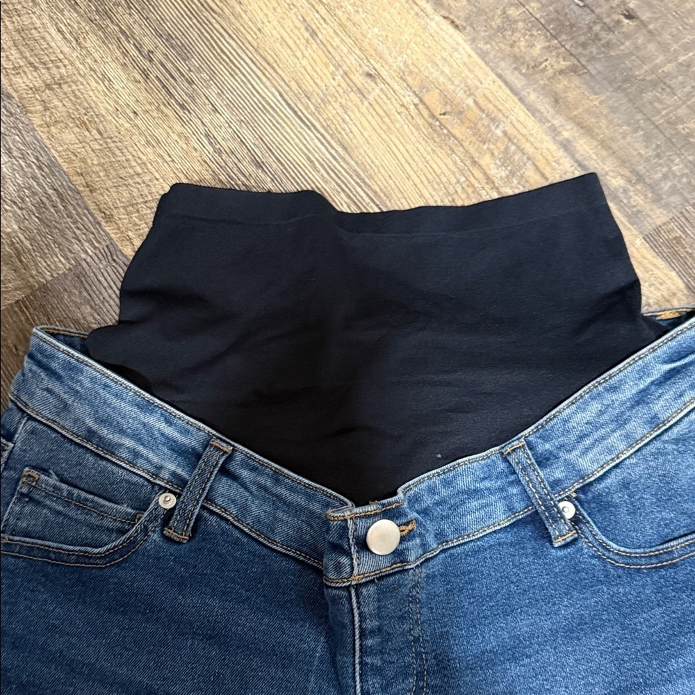 Denim Blue Women's maternity Shorts - Picture 5 of 9